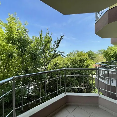 Vega Hotel 2*